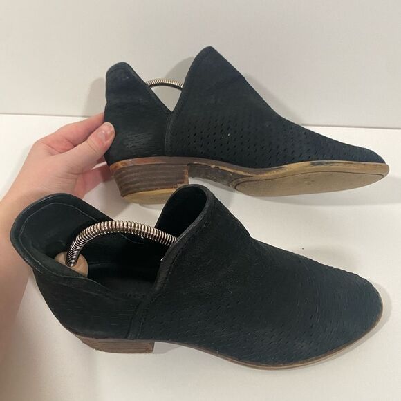 Lucky Brand Bashina Black Suede Leather Block Heel Low Booties Size women’s 8 - Picture 4 of 9